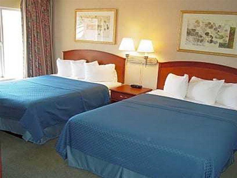 Quality Suites Central Colorado Springs Buitenkant foto