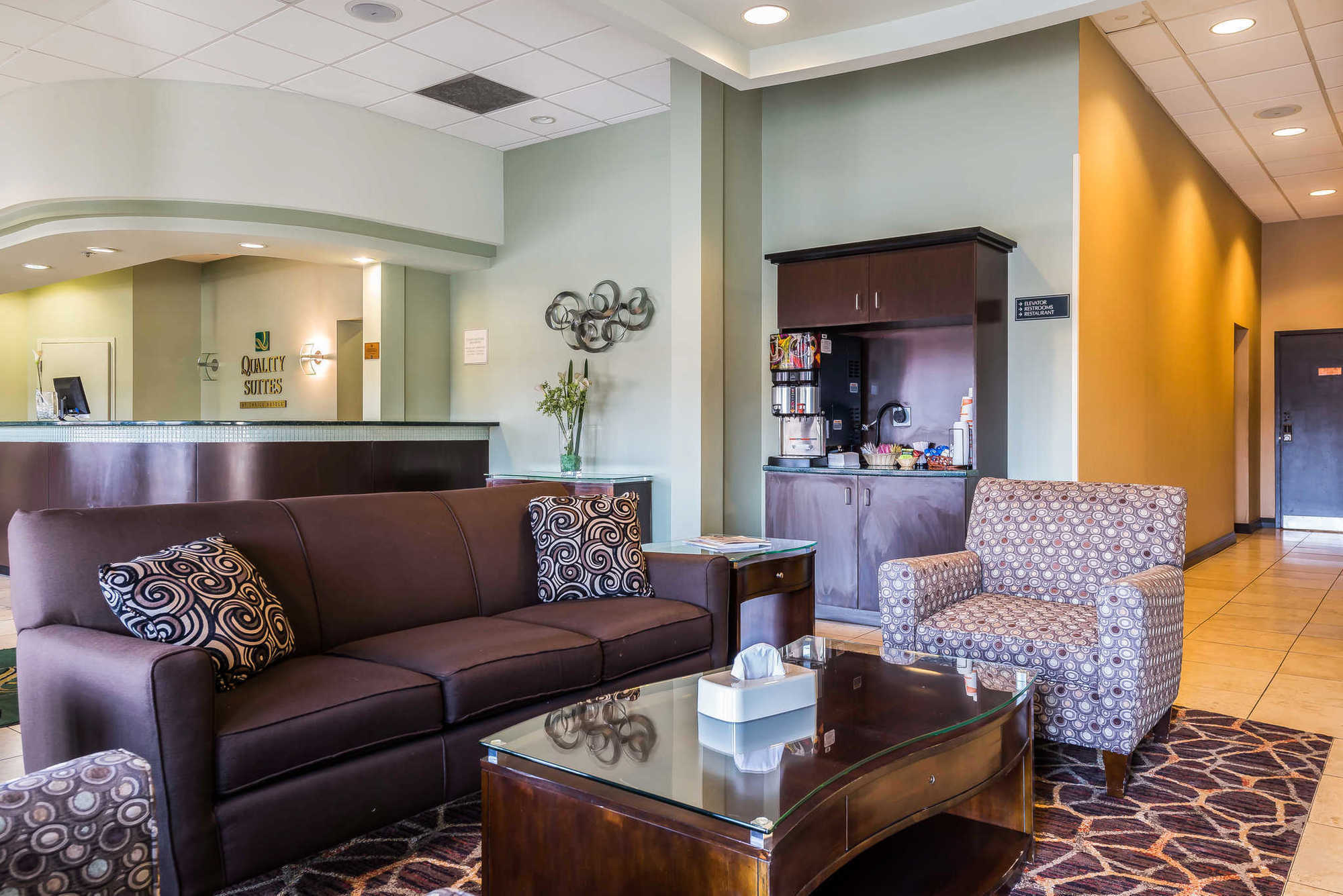 Quality Suites Central Colorado Springs Interieur foto