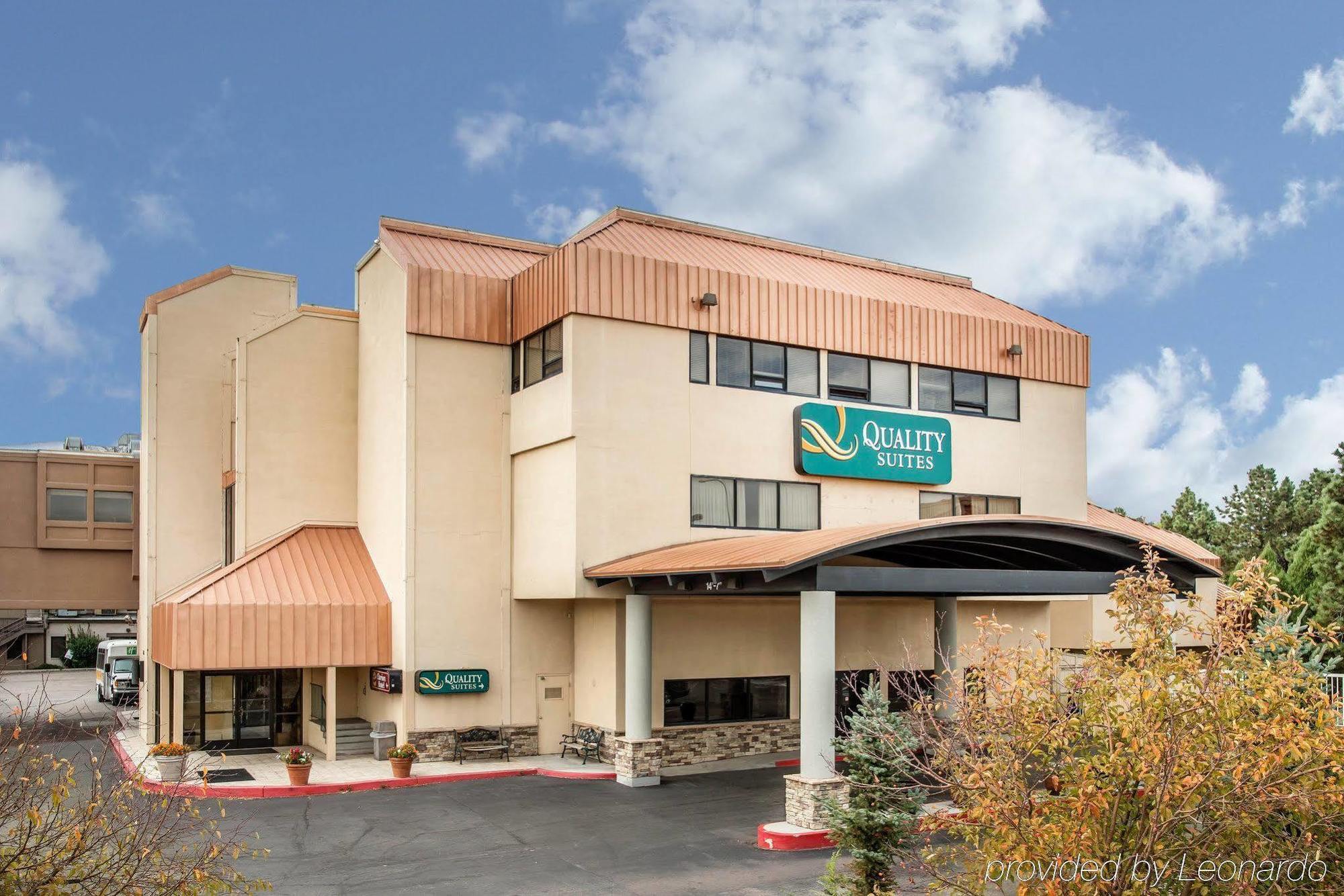 Quality Suites Central Colorado Springs Buitenkant foto